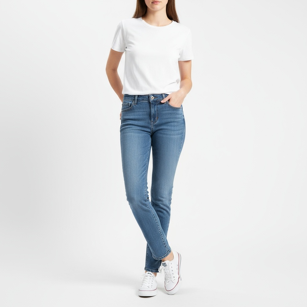 DKNY Jeans Women's Medium Wash Mid Rise Slim Leg Casual Everyday Size 4x30‎